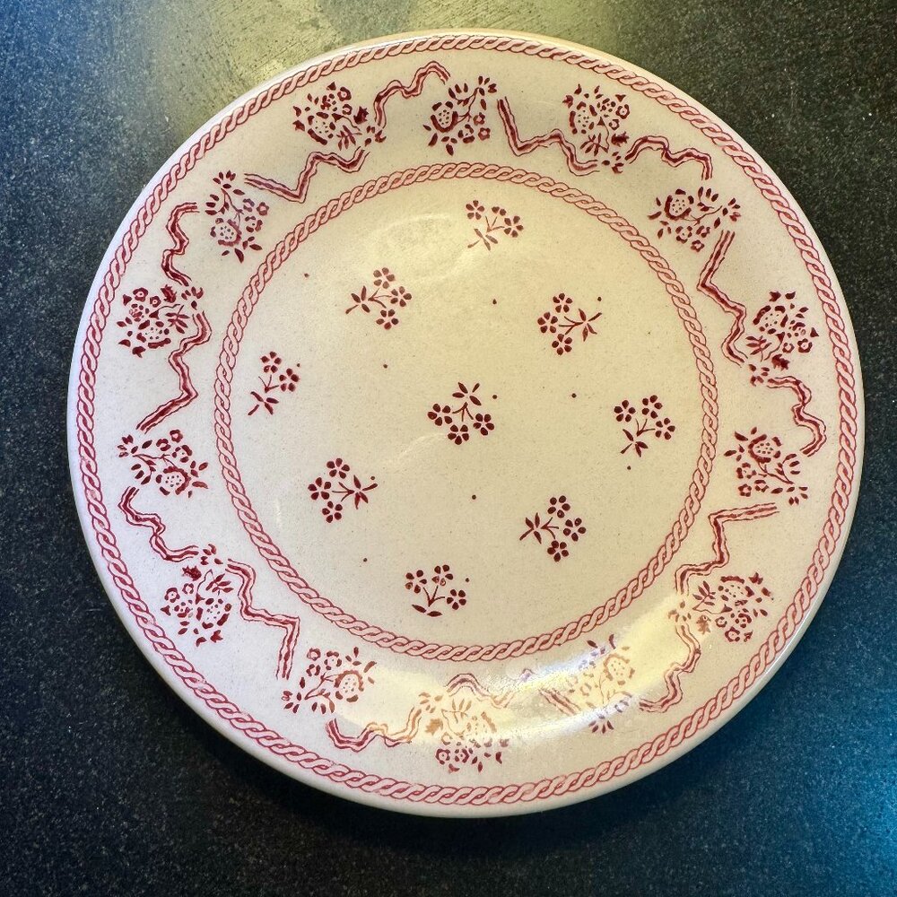 Set Of 4 Laura Ashley Burgundy Petite Fleur Johnson Brothers 6.25" Bread Plates